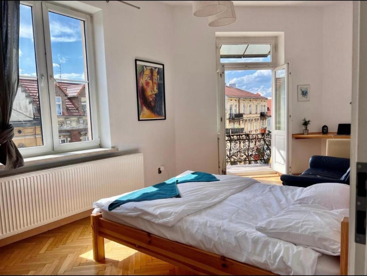 Chic Apartment In The Center Of Cracow คราคูฟ ภายนอก รูปภาพ